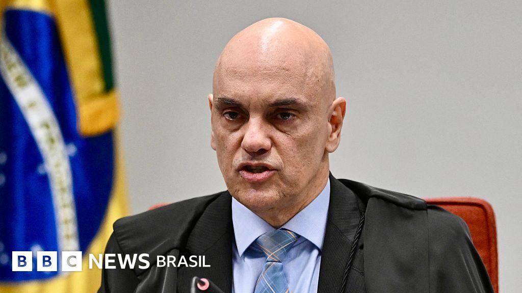 Moraes decide não prender Bolsonaro por aparecer em redes sociais: 'Irregularidade isolada'