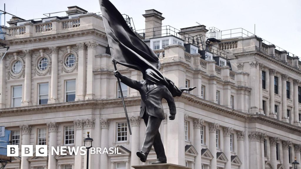 Banksy confirma que está por trás de estátua que apareceu de um dia para o outro no centro de Londres