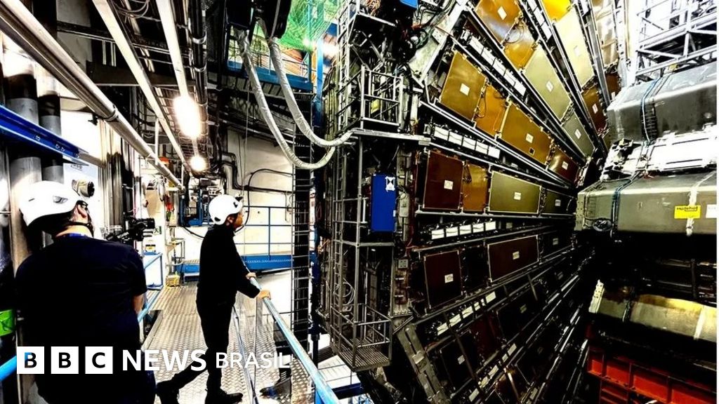 O supercolisor de átomos que pode ajudar a desvendar 95% do Universo