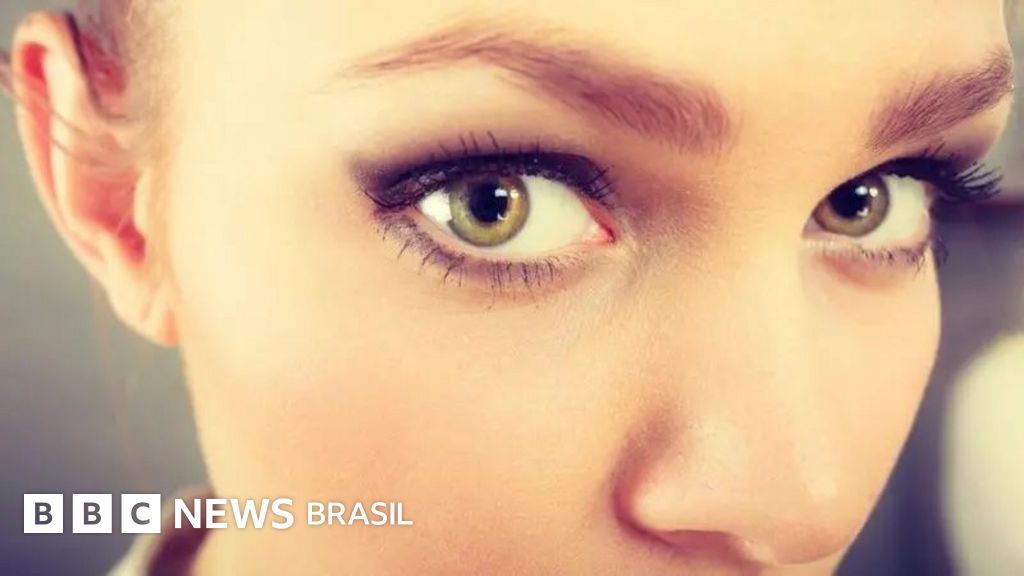As perigosas cirurgias para mudar a cor dos olhos