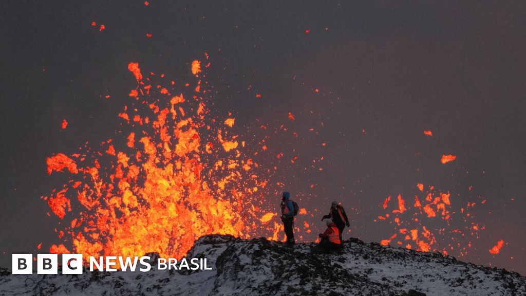 As imagens espetaculares da erupção de vulcão na Islândia