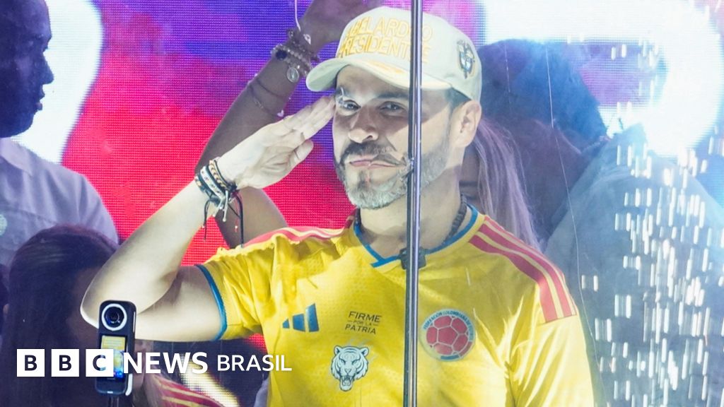 Quem é o candidato inspirado em Bukele e Milei que ficou na frente no 1º turno da eleição na Colômbia