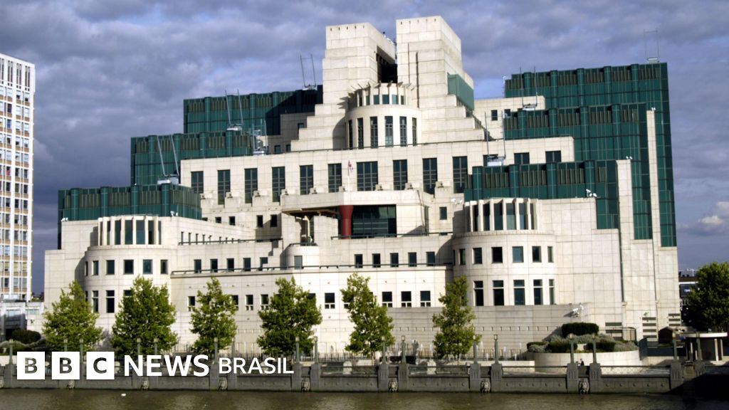 A estratégia do serviço secreto britânico para recrutar espiões na Rússia pela dark web