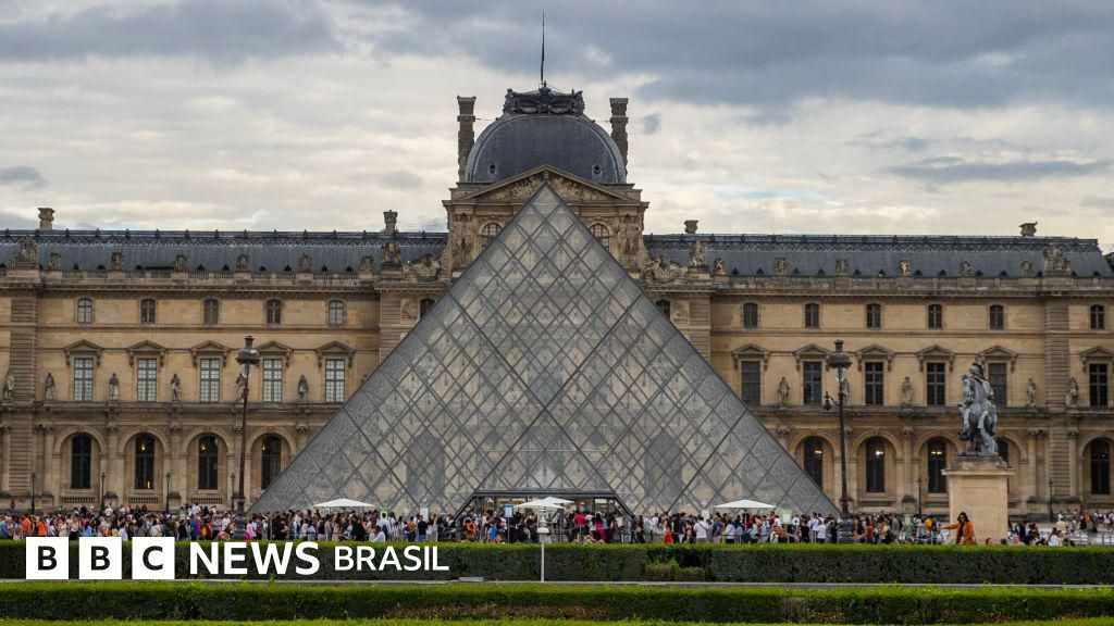 Roubo no Louvre: o que se sabe sobre o crime no museu de Paris