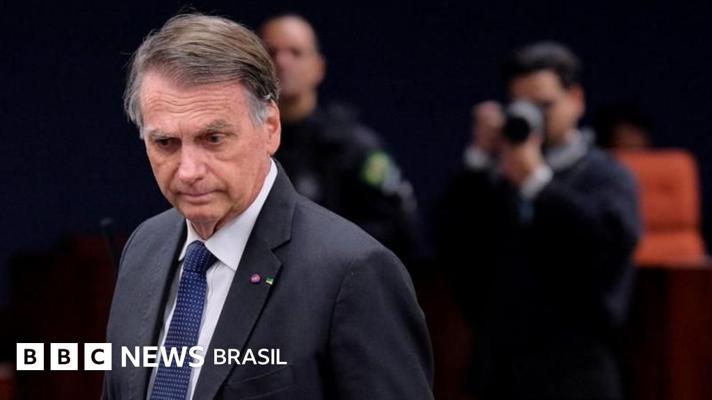 Defesa de Bolsonaro entra com recurso após Moraes encerrar processo; entenda