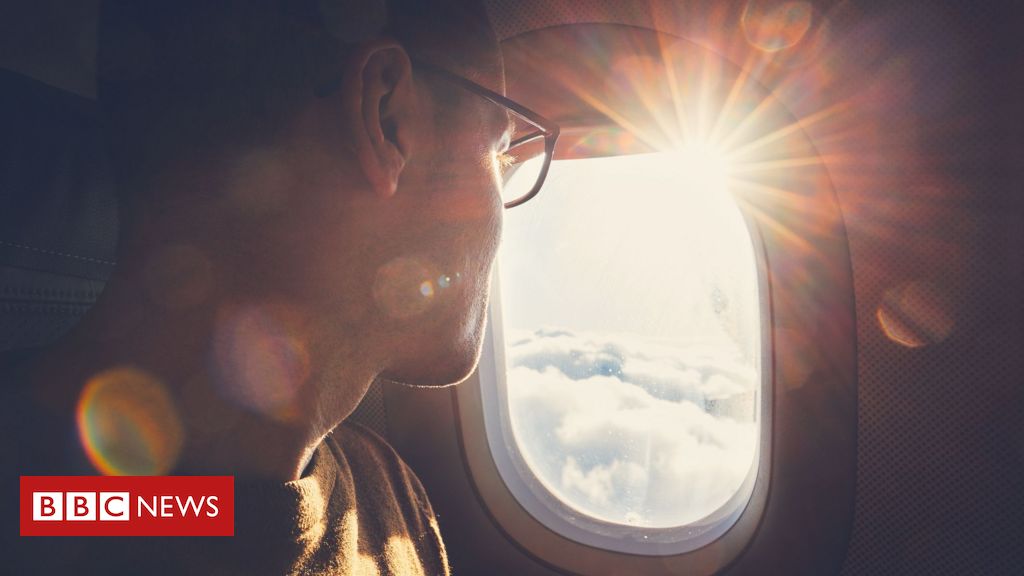 Por que envelhecemos mais devagar em uma viagem de avião