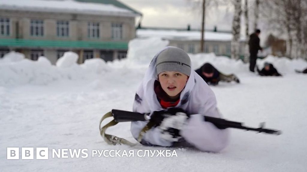 Дети и война. Как в школы возвращается военная подготовка - BBC News ...