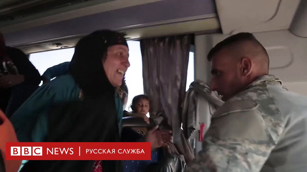 Солдат из Мосула встретил свою маму в автобусе после двух лет разлуки