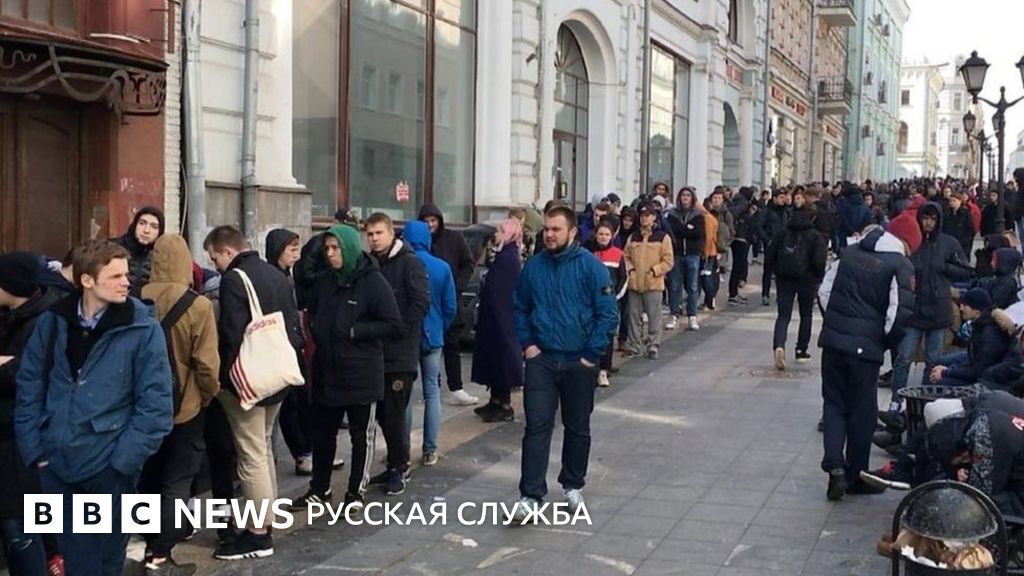 Кто такие сникерхеды? В Москве они есть, и много - BBC News Русская служба