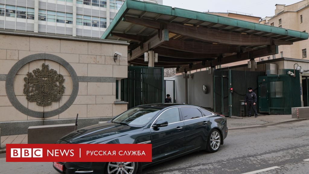 Британия обвинила Россию в травле дипломатов. Одного из сотрудников посольства РФ в Лондоне высылают