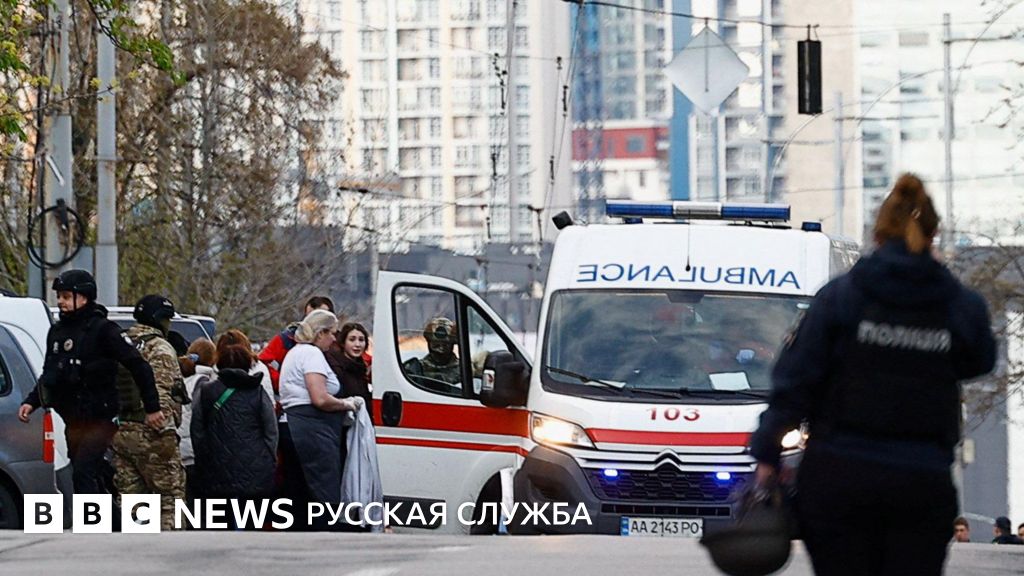 В Киеве уроженец Москвы открыл стрельбу по прохожим и взял заложников. Он был убит во время штурма магазина