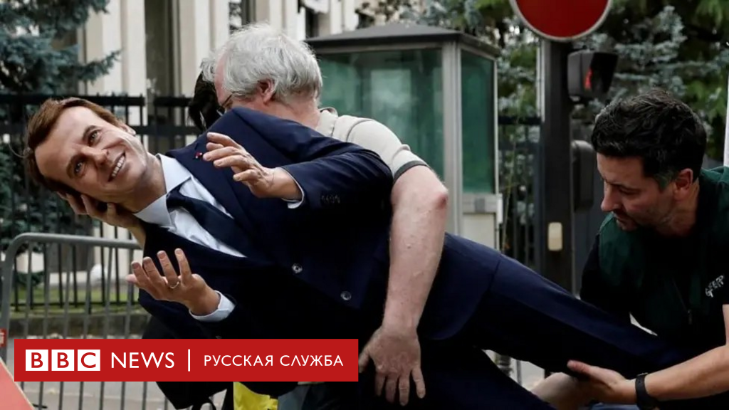 Эммануэль Макрон в бегах? Greenpeace похитили восковую фигуру президента и устроили акцию протеста у посольства!