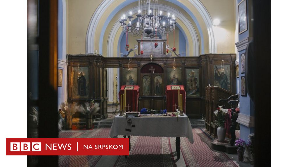 Uskrs u Srbiji Ponoćne liturgije u crkvama i hramovima BBC News na