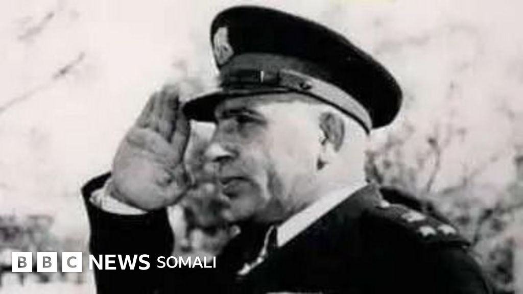 Seks com ks sorodeek ruscha Kaltak erkakka hukmronlik qiladi va uni kamsitadi. Onlayn porno tomosha qilish.