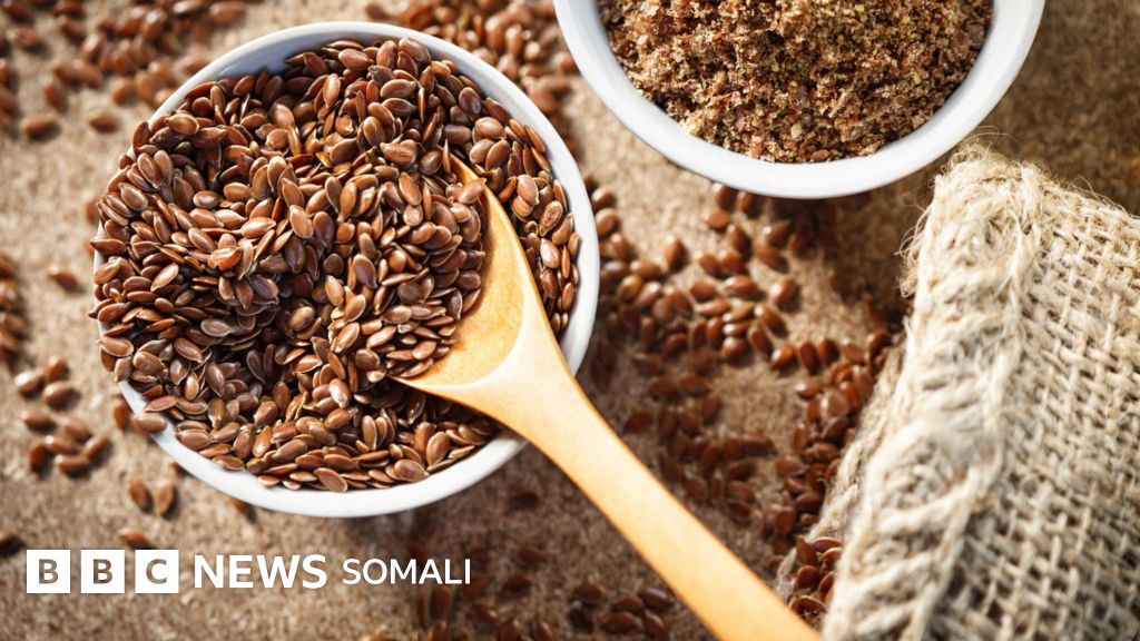 Yashil mini yubkada portlash berish