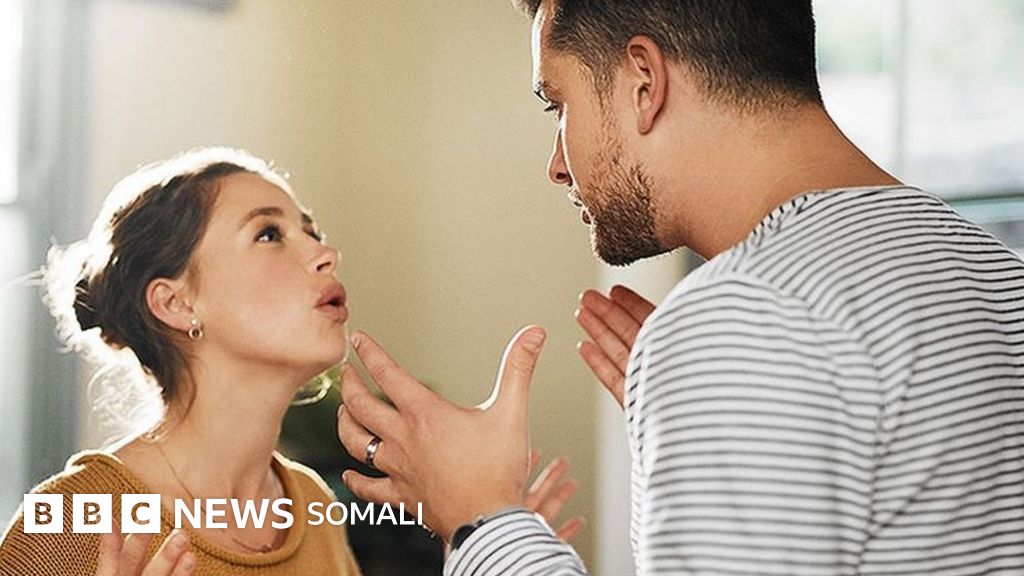 Yalangoch qizlarning qornida yotgan fotosuratlari Estetik porno onlayn