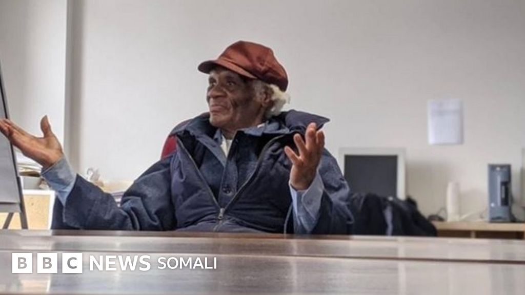 Fohisha orqasidan aldayapti (porno)