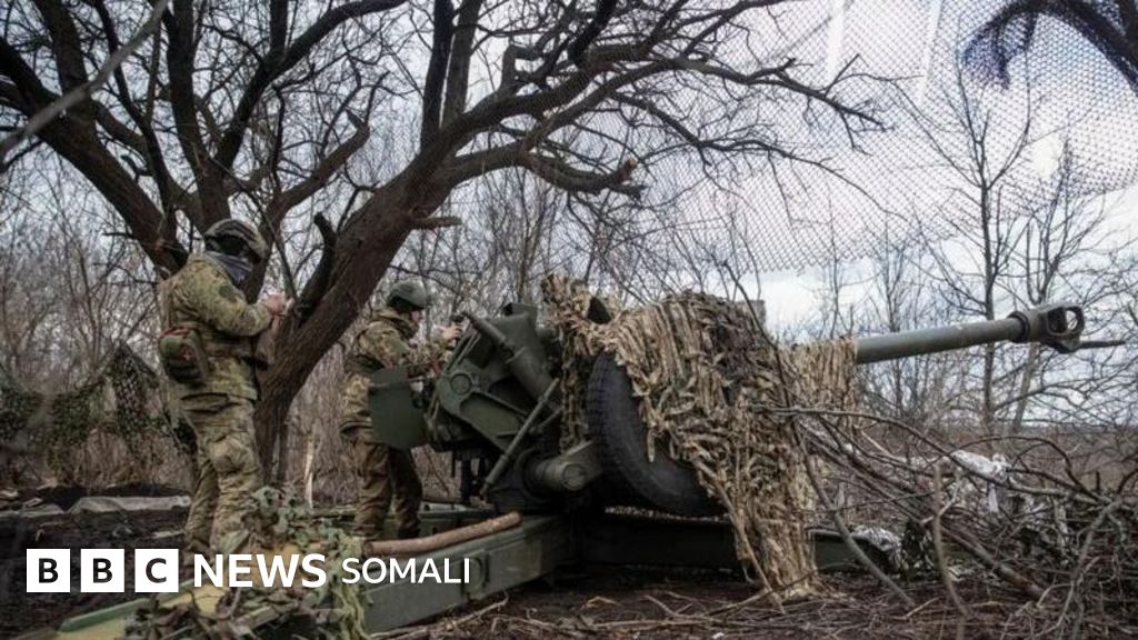 Pulemyotli qaroqchilar kemani ogirlab ketishdi (onlayn porno film)