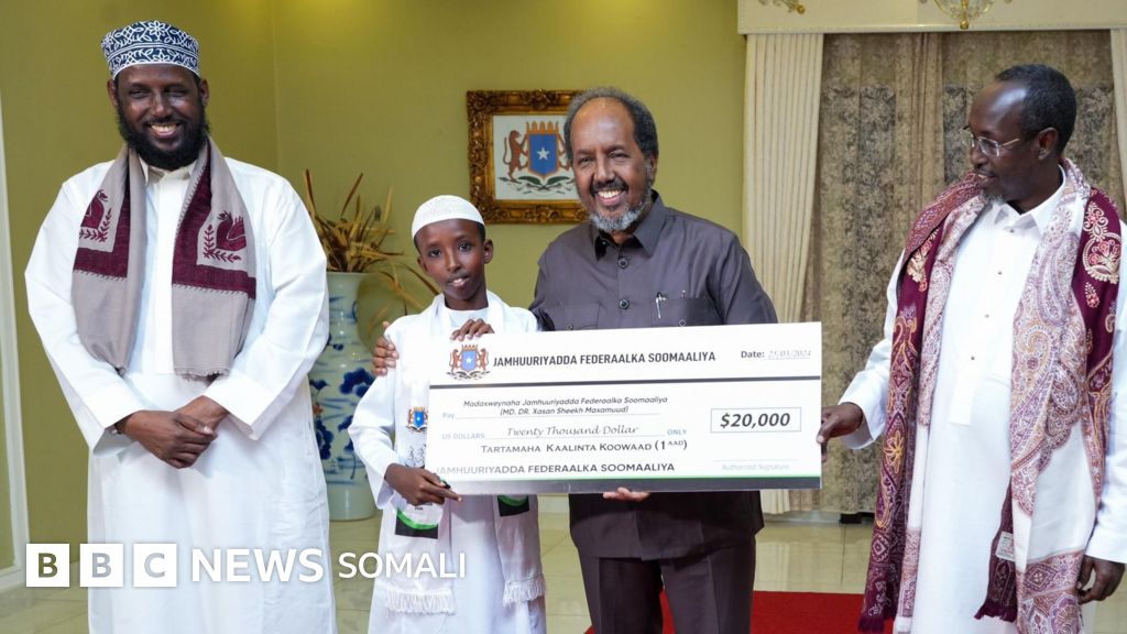 Transseksualning lezbiyenni sikishi haqidagi porno video Lezbiyenlar ona va qizi HD porno