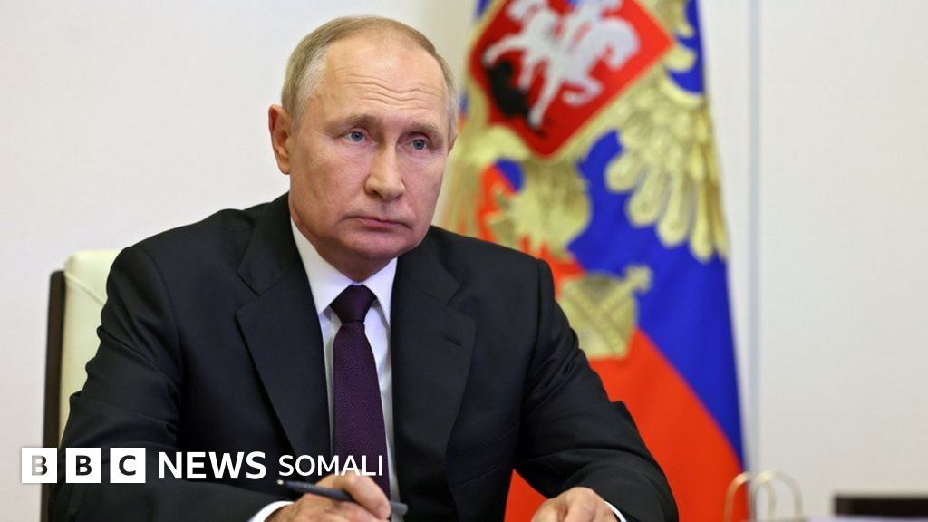 U külotlarini yechib, videoni sikadi