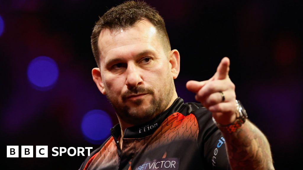 Grand Slam of Darts Jonny Clayton will 'do his best' for late father