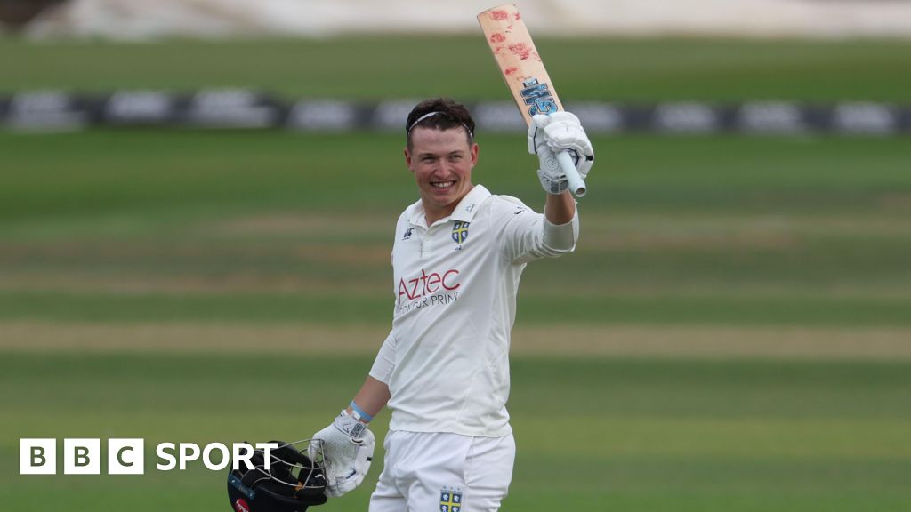 Durham Dominates Nottinghamshire in County Championship