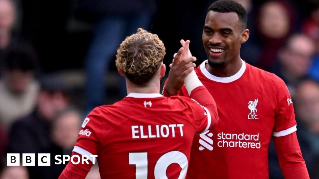 Fulham 1-3 Liverpool: Trent Alexander-Arnold sets Reds on way to reigniting Premier League title bid - BBC Sport