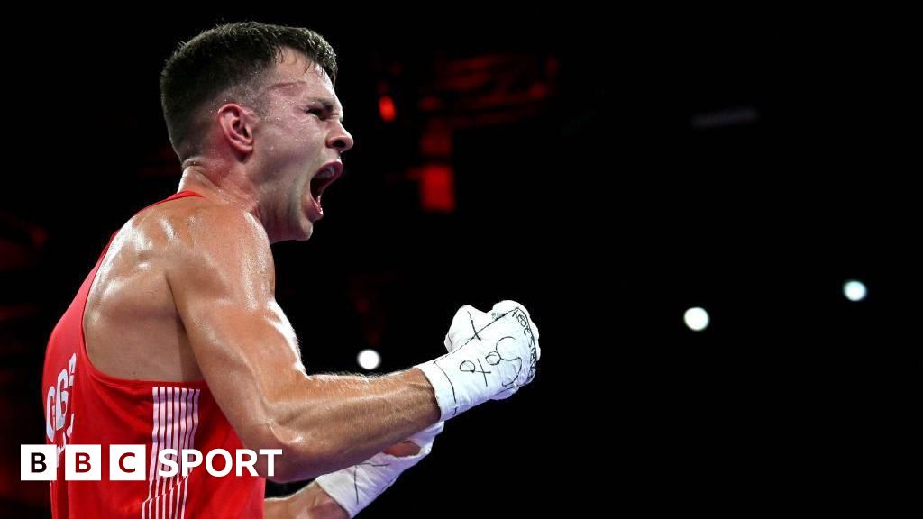 Richardson keeps GB hopes alive in Olympic boxing