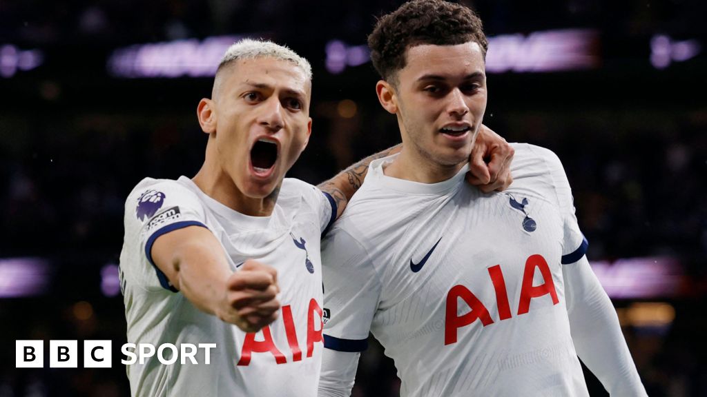 Tottenham: Pat Nevin recalls 'the fixture most likely to entertain' - BBC.com