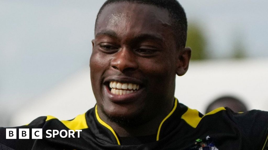 Isaac Olaofe Stockport County sign Millwall striker for undisclosed