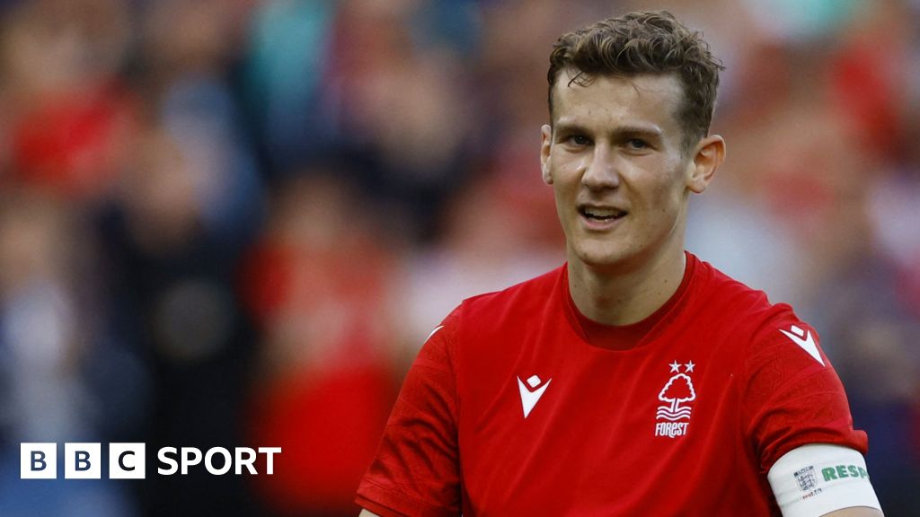 Nottingham Forest Midfielder Ryan Yates Answers YOUR Questions! 