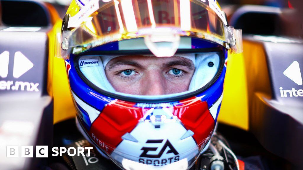 Verstappen takes Australia pole with Hamilton 11th