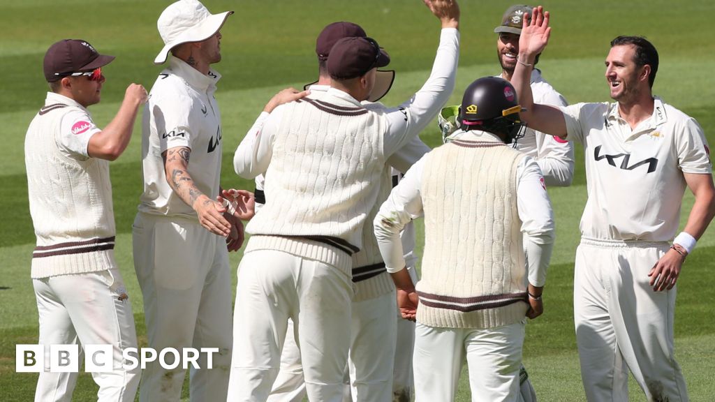 Surrey pacemen topple Lancs to move closer to title