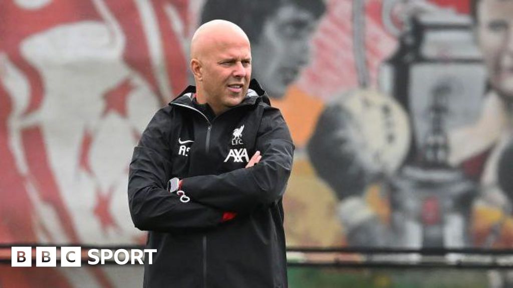 Liverpool Coach Slot's Plans Praised by Ten Hag