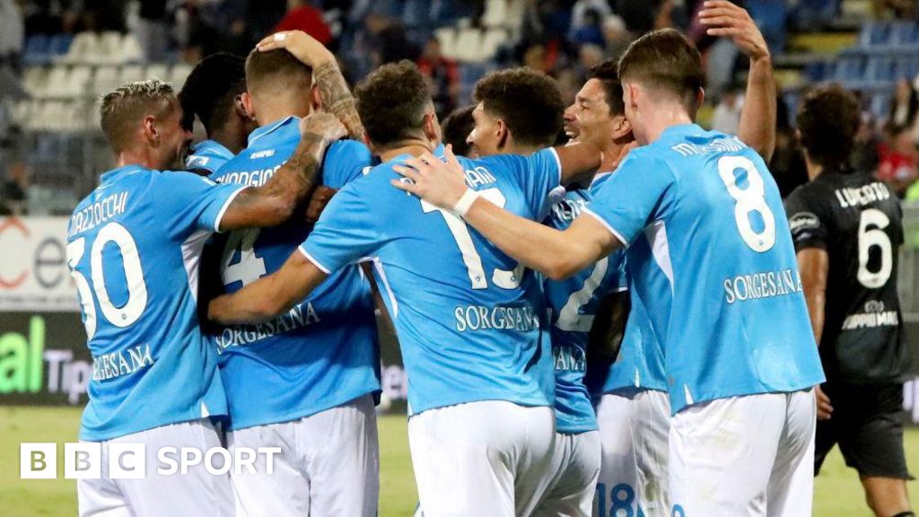 Scotland midfielders Scott McTominay and Billy Gilmour make Napoli debuts in win