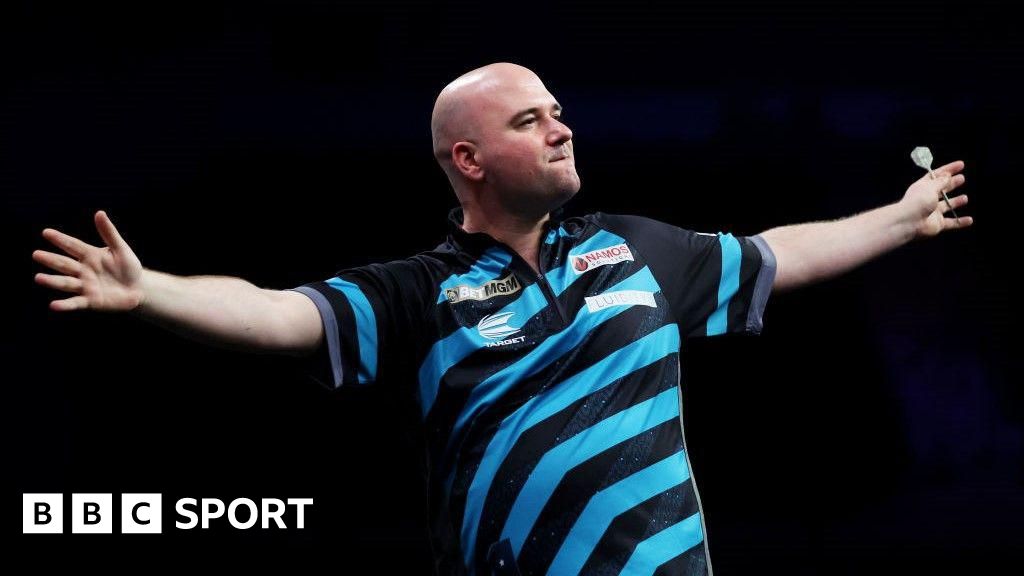 US Darts Masters: Rob Cross beats Gerwyn Price in thriller