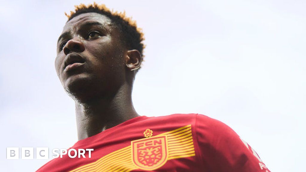 Ibrahim Osman: Brighton to sign £16m Ghanaian winger in summer - BBC Sport