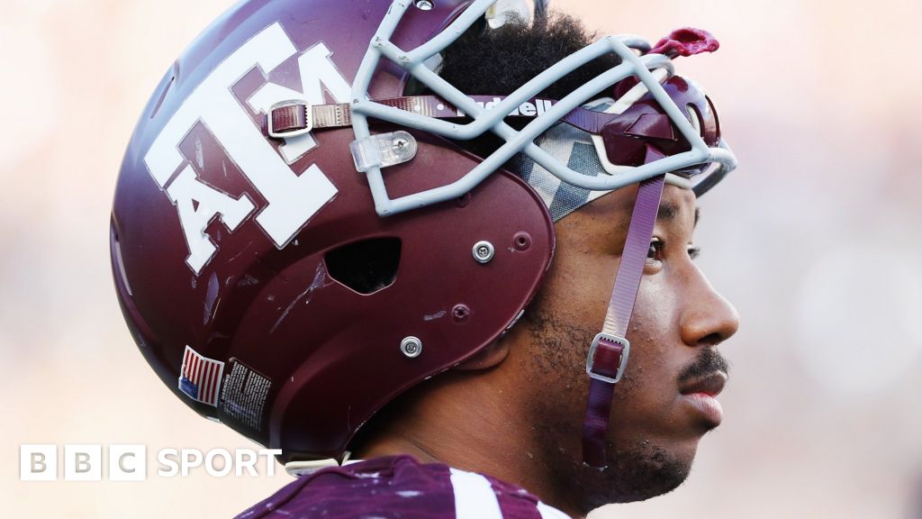 Yahoo Sports - The Cleveland Browns have selected Myles Garrett as the No.1  overall pick in the 2017 NFL Draft.  Watch our draft  show here: yhoo.it/NFLDraftLive