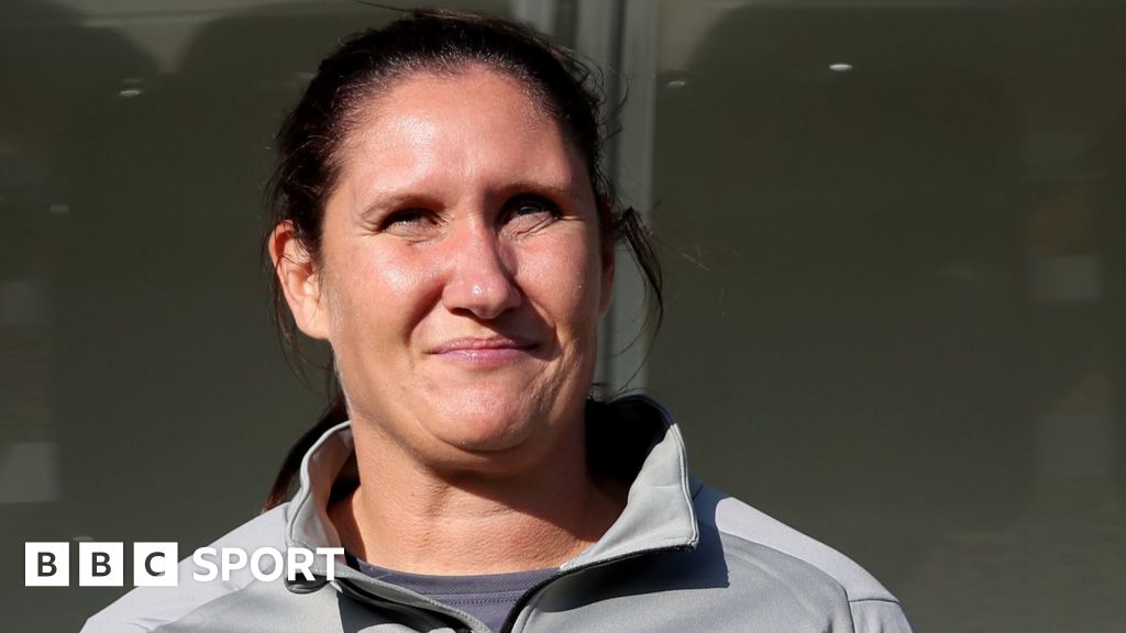 Hannah Dingley becomes first female head coach in English men's  professional football