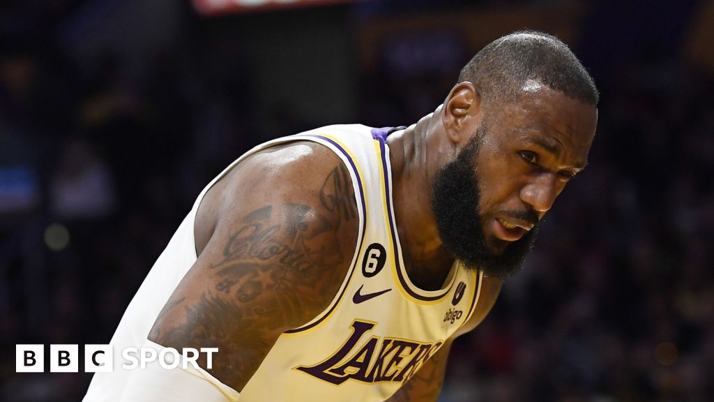 LeBron James Returns From Injury As Los Angeles Lakers Fall To Defeat ...