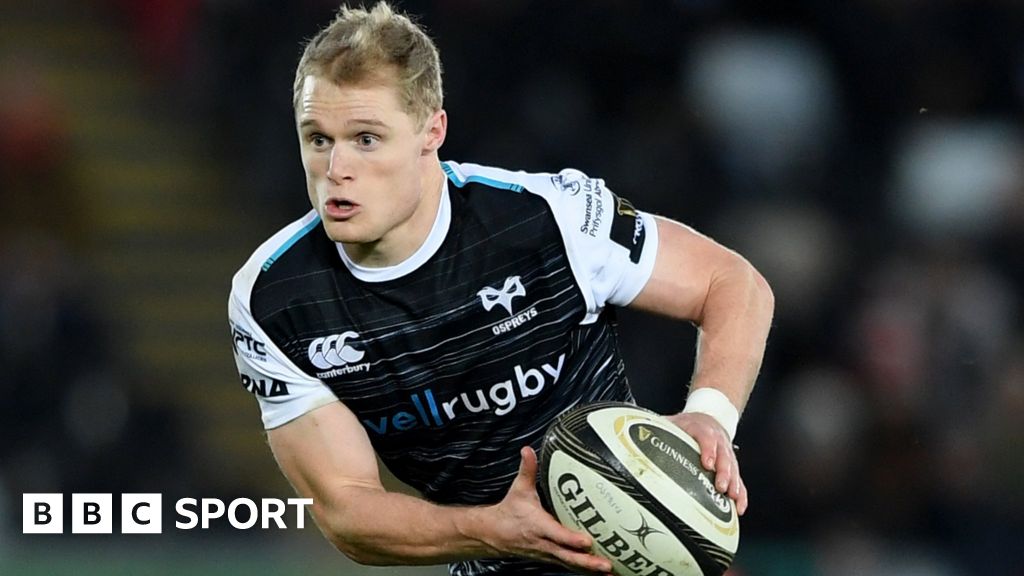 Aled Davies: Wales scrum-half to leave Ospreys for Saracens