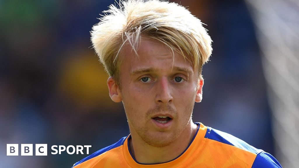 Lapslie Gillingham sign Mansfield Town midfielder BBC Sport