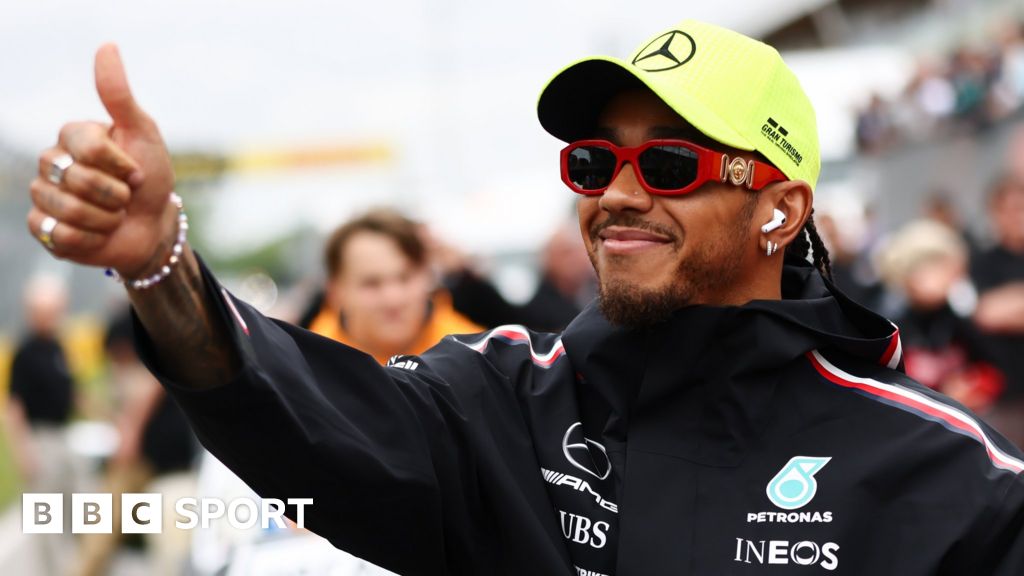 F1: Lewis Hamilton calls for car restrictions to end 'periods of dominance' by teams
