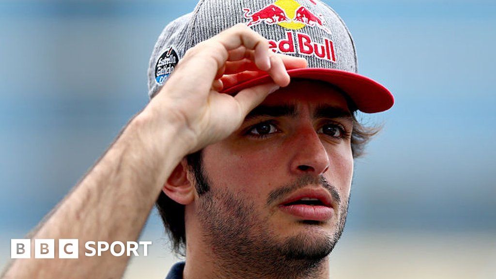 Red Bull: Carlos Sainz will stay with junior outfit Toro Rosso - BBC Sport