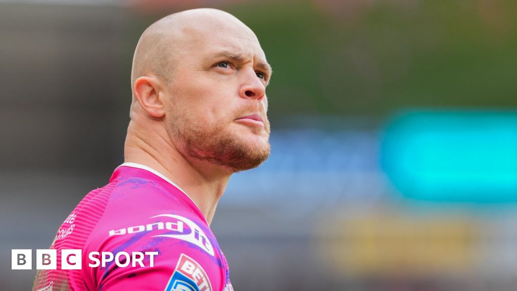 Huddersfield rout Hull again in Super League
