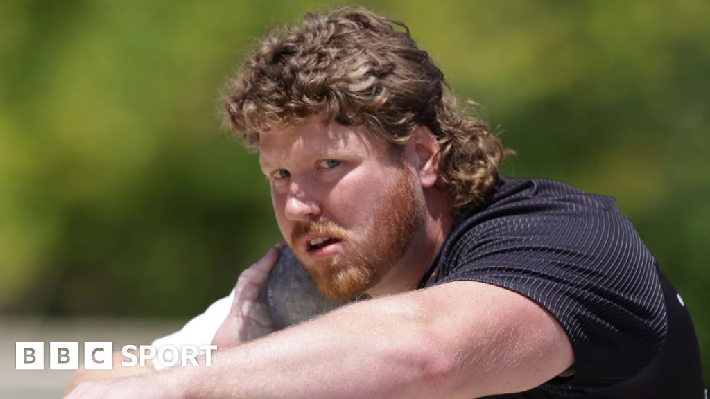 Ryan Crouser Breaks Own Shot Put World Record In Los Angeles - BBC Sport