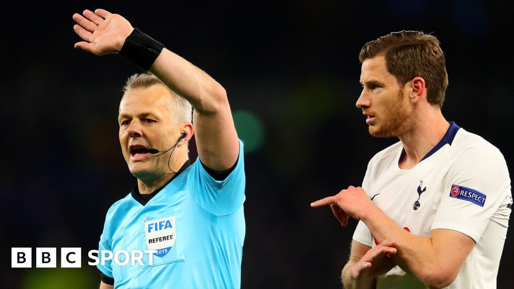 Mike Dean opens up on life as a Premier League referee - and being a hit on  social media