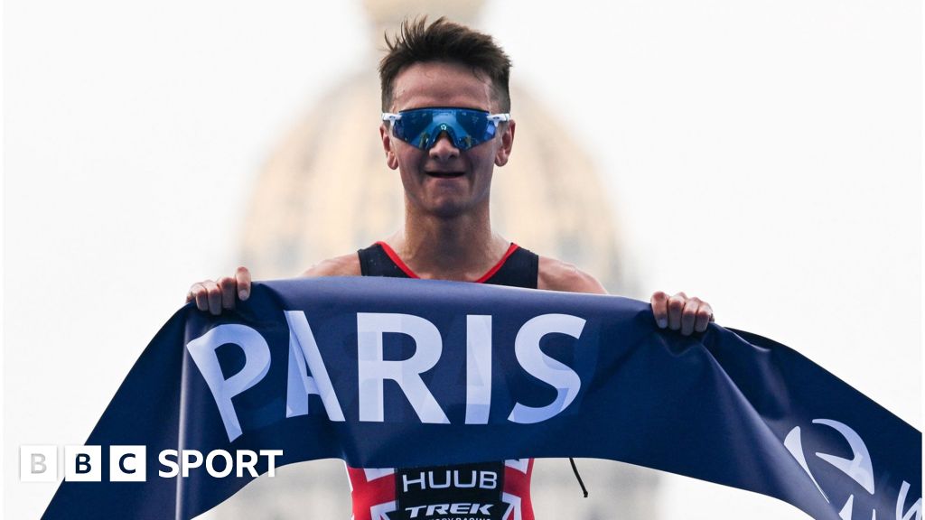 Britain's Alex Yee wins Paris 2024 Olympic triathlon test event BBC Sport