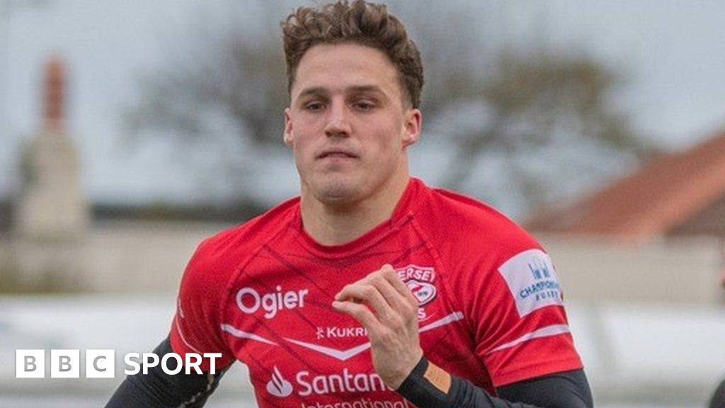 Jersey Reds beat Hartpury 36-22 as Tomi Lewis scores a hat-trick - BBC ...