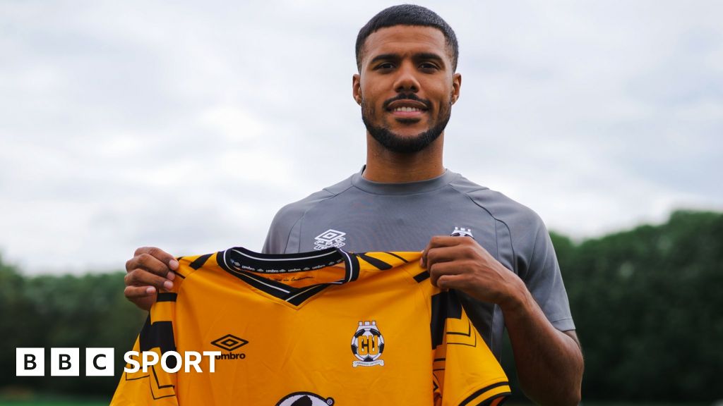 Elias Kachunga: Cambridge United Sign Former Bolton Wanderers Forward 